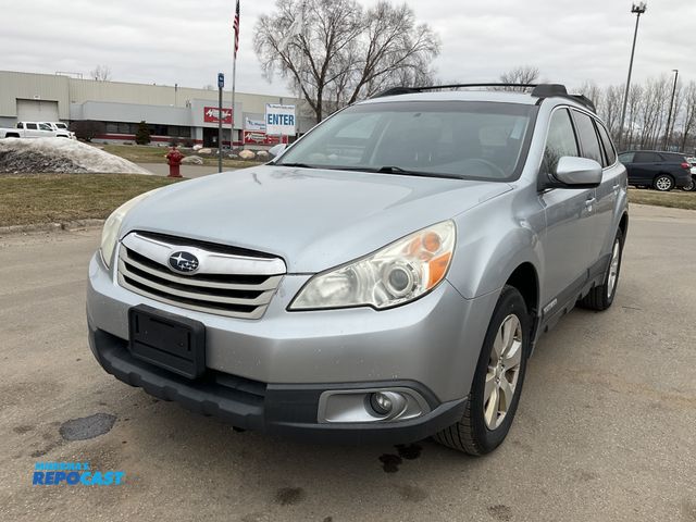 Lot 2-94436 - 2012 Subaru Outback 2.5i Premium SUV AWD