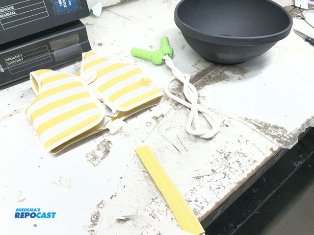 Lot 2-93452 - Children’s  life jacket, jump rope, and terra bowl.