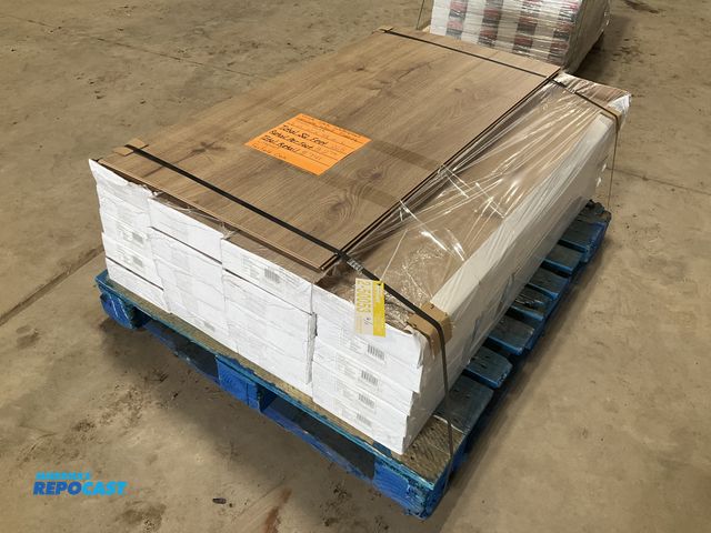 Lot 2-50053 - 265’ SQ. FT. New Home Depot Fairfield Oak Laminate Wood Flooring