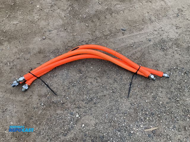 Lot 2-62684 - 3 pieces of 3/4" gas hose