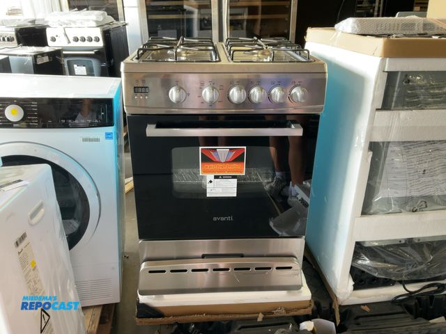 Lot 2-13756 - avanti GR2414CW Gas range oven
