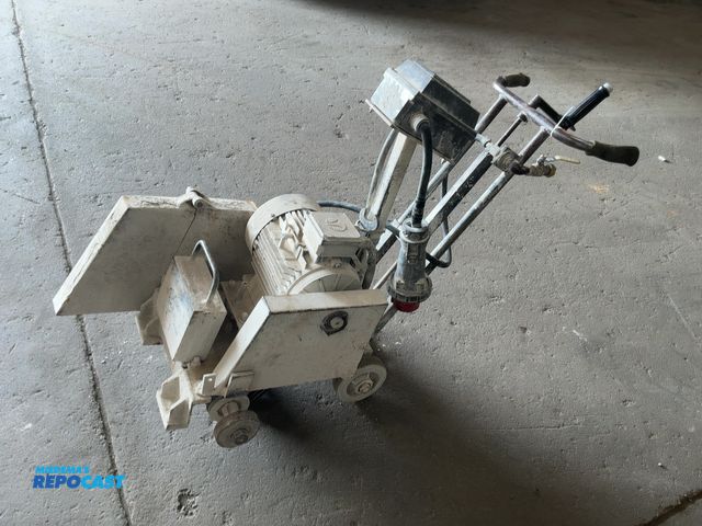 Lot 2-40472 - 5.5hp Electric Concrete Saw, Techtop Motor, 230/460 volt 3 phase, guard fits up to approx. 20" blade...