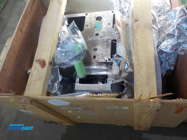 Lot 2-33878 - Industrial Rebuilt Spindle Assembly model TKP-23209, Motor Drive Electrical Power