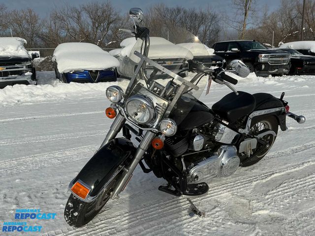 Lot 2-Kellogg Community Credi - 2016 Harley Davidson FLSTCI Motorcycle
