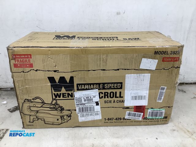 Lot 2-16231 - WEN 3923 Variable speed 120V 16” scroll saw