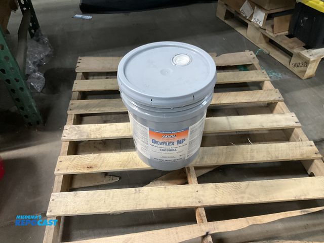 Repocast.com - Lot 2-15189 - 1 Devoe Devflex HP High Performance ...