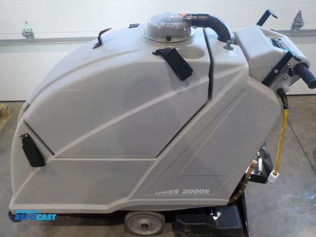 Lot 2-33881 - Commercial Service Master Tennant Boss 2000E Automatic Carpet Extractor, All Powered On, 120 Volt Po...