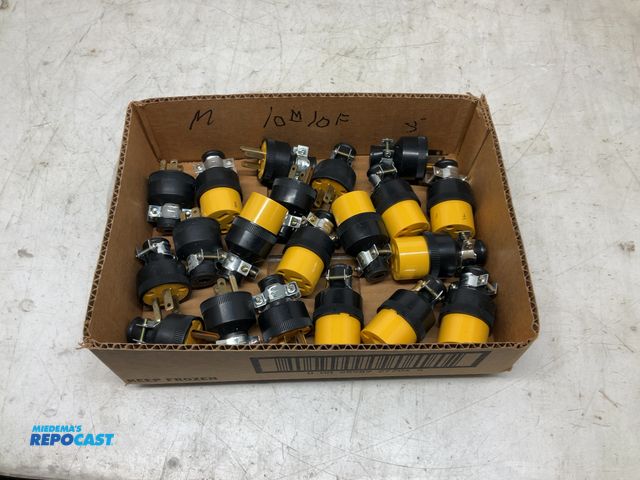 Lot 2-18579 - (20) Electrical Cord Replacement Ends, 10 are male, 10 are female