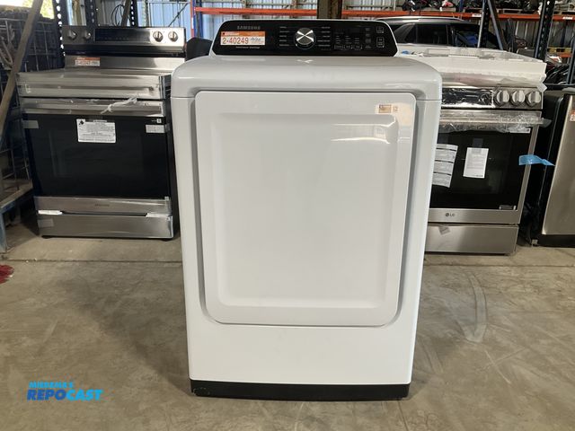 Lot 2-40249 - Scratch & Dent Gas Free Standing Samsung DVG47CG3530W 7.4 Cu. Ft. Smart Gas Dryer with Sensor Dry - ...