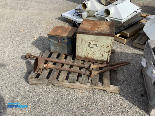 Lot 2-36710 - 2 1/2-4 rigid universal die head 4P-j with universal, 161 with universal, 4-6 rigid