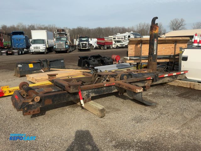 Repocast.com - Lot 2-42910 - Used Swaploader Hooklift Roll Off Hoist ...