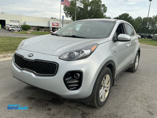 Lot 2-62604 - 2017 Kia Sportage LX SUV AWD