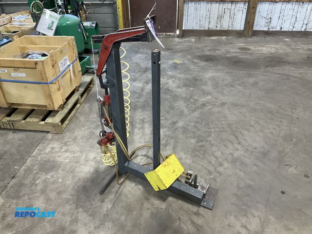 Lot 2-33016 - Industrial Container Stapling Corp. Air Foot Pedal operation, Air hookup line