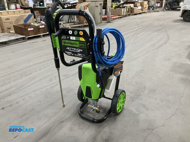 Lot 2-60951 - New Greenworks Pro 2700 psi, 120 volt electric, pressure washer with 5-nozzle selection, approx. 25’...