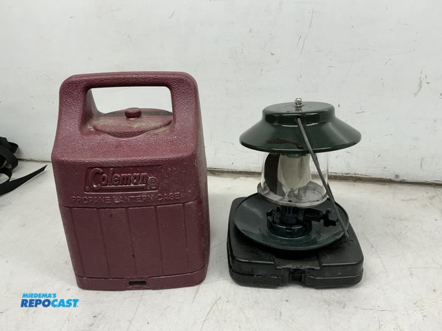 Lot 2-96316 - Coleman Propane lantern with case
