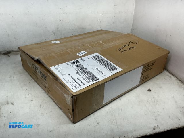 Lot 2-93486 - VEVOR compost bin, 18.5-Gal composting tumbler.