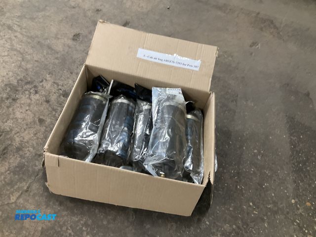 Lot 2-11347 - (5) cab air ride air bags for Peterbilt 387 semis, part no. ABSZ70-7393