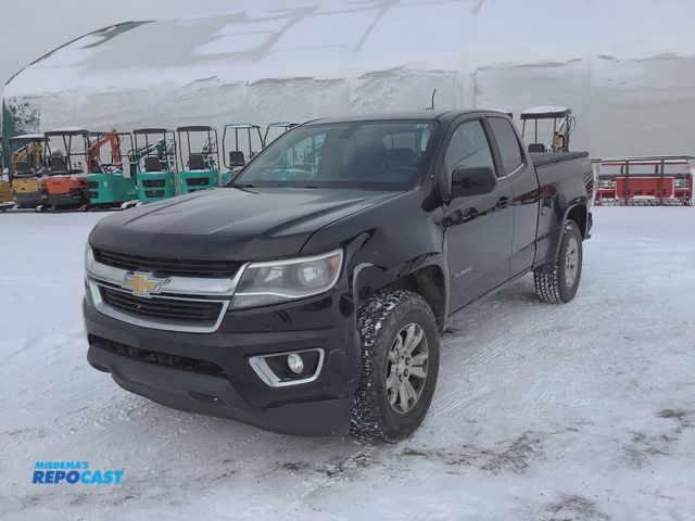 Lot 2-40869 - 2019 Chevrolet Colorado LT Extended Cab Standard Box Pickup Truck 4x4