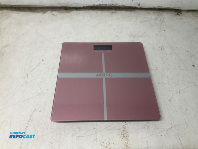 Lot 2-93884 - Pink AVXLRQ electronic bathroom scale
