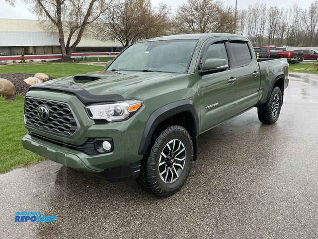 Lot 2-53505 - 2021 Toyota Tacoma SR5 Crew Cab Pickup Truck 4x4