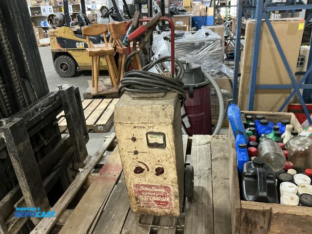 Lot 2-74680 - Silver Beauty 275 Automatic Fast Battery Charger