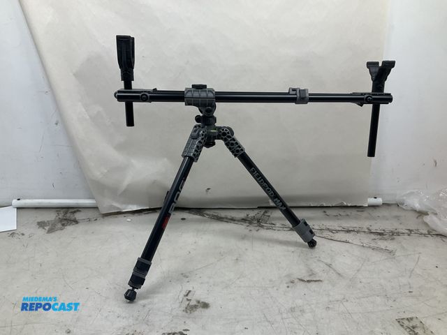 Lot 2-95164 - Collapsible Bog Fieldpod Max Hunting Rest