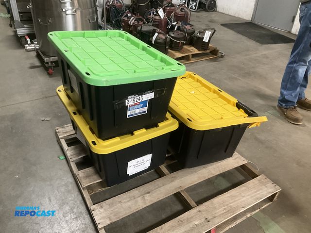 Lot 2-15245 - Skid of 3 Totes of 12” Panel Grow Lights