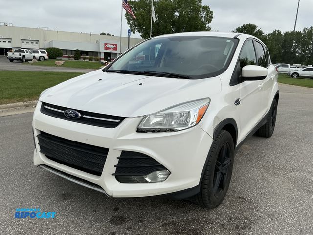 Lot 2-99244 - 2015 Ford Escape SE SUV 4x4