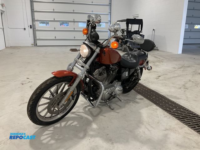 Lot 2-31695 - 2001 Harley Davidson XLH883 Sportster Hugger Motorcycle
