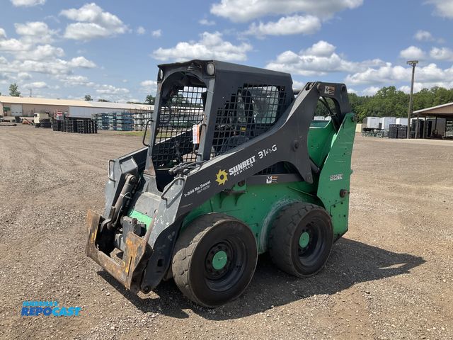 Lot 2-40127 - 2018 John Deere 314G Skid Steer