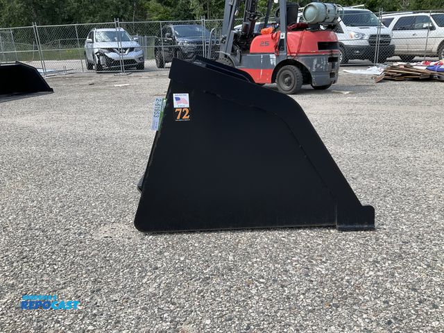 Lot 2-61953 - New Tomahawk 72" Snow/ Mulch Bucket Quick Attach Welded on High Carbon Cutting Edge