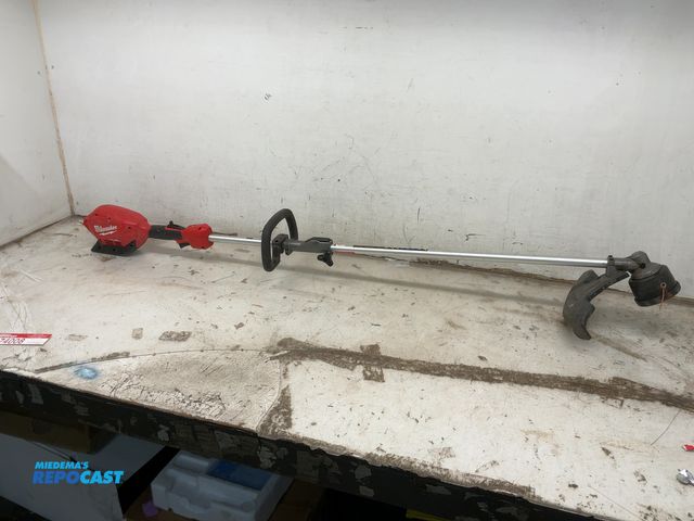 Lot 2-74008 - Milwaukee M18 Cordless Weed Whip