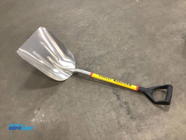Lot 2-69380 - stanley fiberglass d-handle aluminum scoop shovel