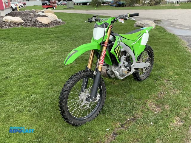 Lot 2-43742 - 2023 Kawasaki KX450SR Dirt Bike
