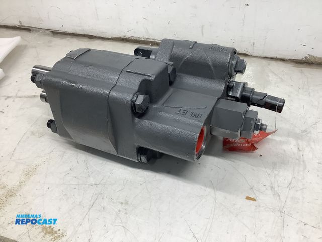 Lot 2-91031 - World American WAP101-25 Hydraulic Pump Bi Rotational, 1" Dia. Keyed Shaft