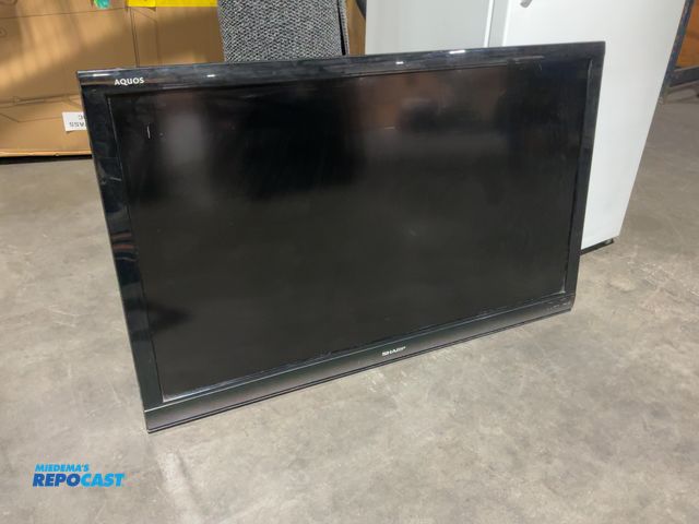 Lot 2-49916 - Sharp LC-60E88UN 60-inch class Full HD 1080p LCD television TV