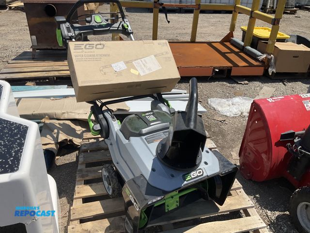 Lot 2-99345 - Ego SNT2100 Self-Propelled Snow Blower Walk-Behind Snow Blower 35’ throwing distance peak power tech...