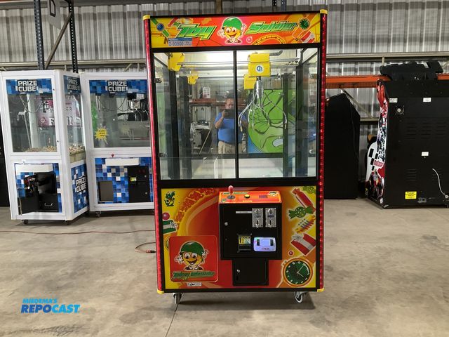 Lot 2-90900 - PAOKAI 288B Toy Soldier heavy-duty commercial arcade claw machine