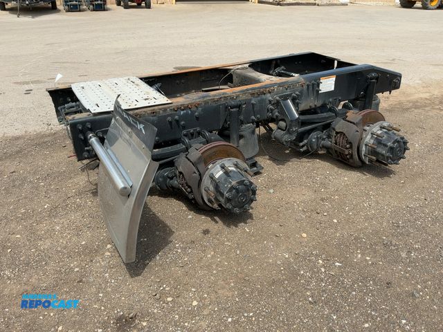 Repocast.com - Lot 2-11762 - Rear Frame Cutoff with Tandem Axles off a ...