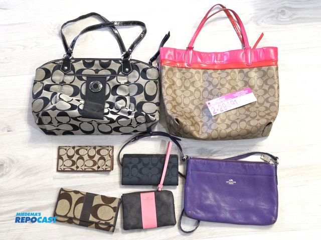 Lot 2-29491 - lot of Coach purses, handbags, wallets, etc.