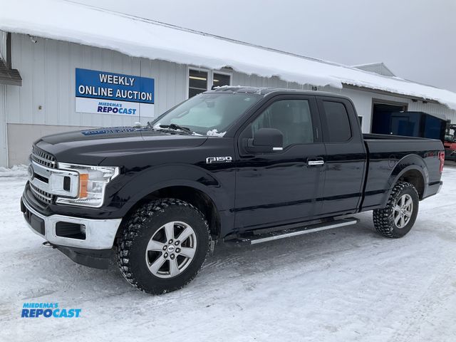 Lot 2-60832 - 2019 Ford F150 XLT SuperCab 6.5-ft. Bed  Extended Cab Pickup Truck 4x4