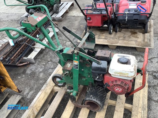 Lot 2-93544 - Lushman Vintage jr SOD cutter with Honda engine