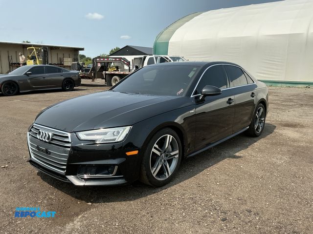 Lot 2-30659 - 2017 Audi A4 2.0T Premium quattro Sedan Sedan AWD