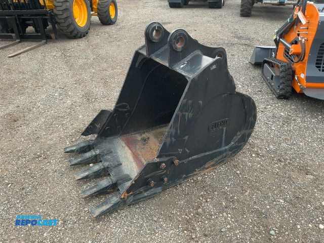 Lot 2-44130 - Unused 2021 Fleco 36" Excavator Bucket with Teeth and Side Cutters for Doosan DX140 Excavator, appro...