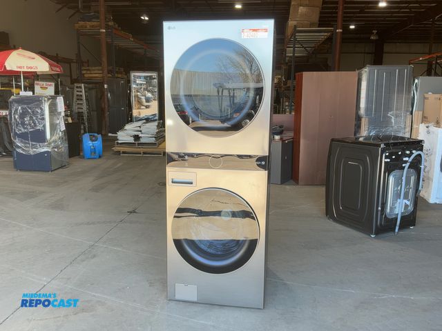 Lot 2-40480 - Scratch & Dent Electric LG WKE100HVA Washer & Dryer Set