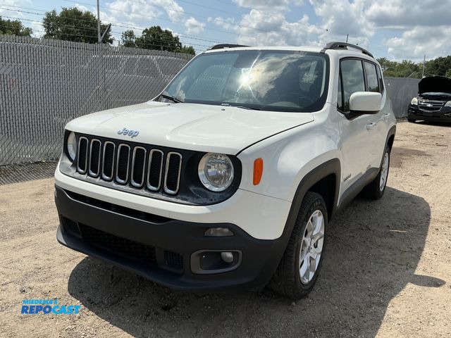 Lot 2-16317 - 2017 Jeep Renegade Latitude 4WD SUV