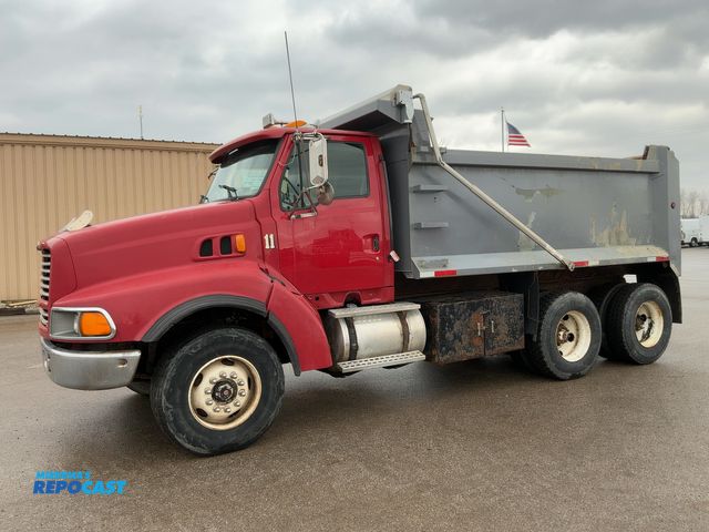 Lot 2-43071 - 1998 Ford 9500 Tandem Axle Dump Truck