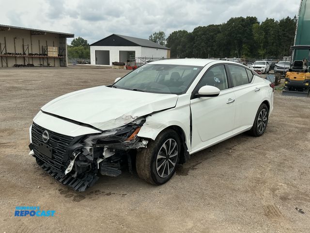 Lot 2-90716 - 2023 Nissan Altima 2.5 S Sedan FWD