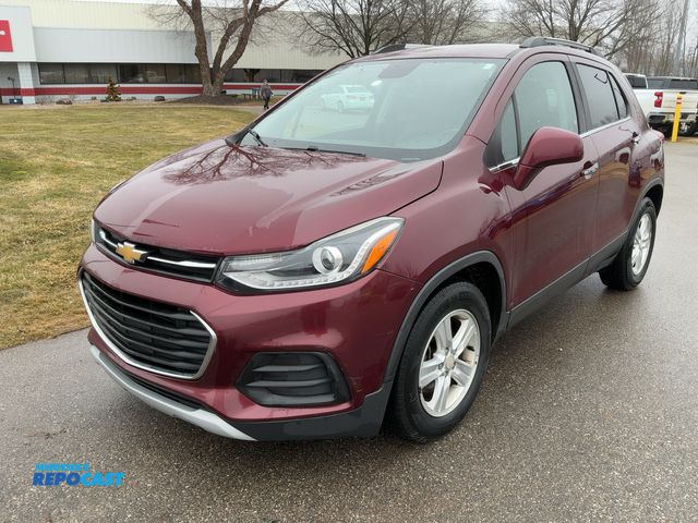 Lot 2-43408 - 2017 Chevrolet Trax LT FWD SUV FWD