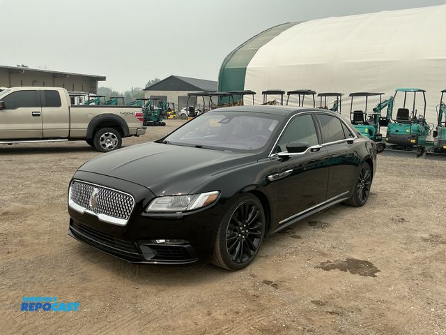 Lot 2-41008 - 2020 Lincoln Continental Reserve AWD Sedan AWD